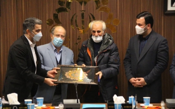 در نصب المان ها باید رویکرد فرهنگی مورد توجه قرار بگیرد