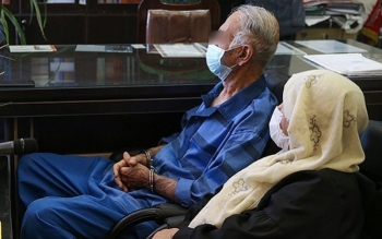 مادر بابک خرمدین: شوهرم به دخترم تجاوز کرده و مرا شکنجه می داد