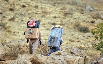 کوله بری برای مرزنشینان ۳ شهرستان کرمانشاه مجاز می‌شود
