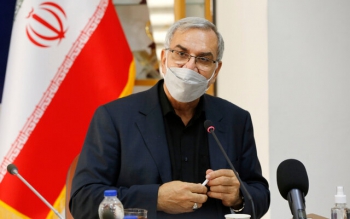 وزیر بهداشت: واکسن فایزر محدود و برای خانم های باردار است