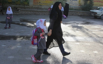 ادامه دورکاری مادران شاغل دارای فرزند کمتر از ۶ سال و دبستانی