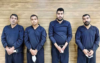 اگر این 4 مرد به نام مامور از شما اخاذی کرده اند به پلیس مراجعه کنید