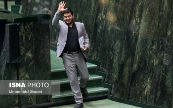 وزیر پیشنهادی رئیسی که از مجلس رای نگرفت،در شهرداری پُست گرفت