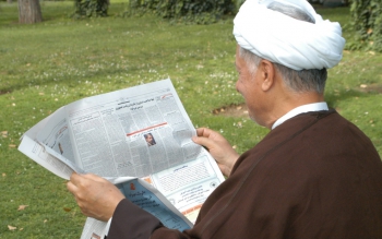 مردی که می خواست «در» باشد نه «دیوار»