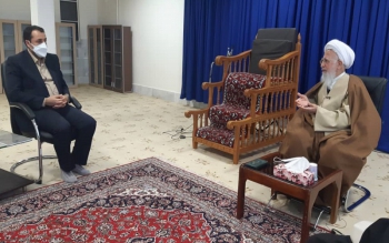  اگر ملت بخواهد بایستد،باید جیبش پر باشد / پیامبر می گفت ملت گرسنه را نمی شود در راه الهی نگه داشت /اختلاس های میلیاردی از افراد عادی ساخته نیست