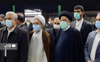 رئیس جمهور از کارخانه پوشش رشت بازدید کرد