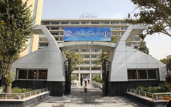 از درمان رایگان برای همه تا کالایی شدنِ درمان