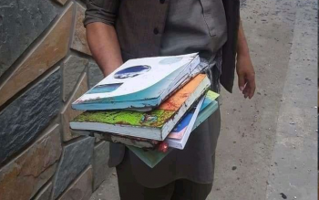  ۲۷ دانش آموز کابلی در بمب گذاری انتحاری جان باختند/تصاویر