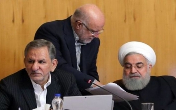 اتهام :«انداختن آتش تورم به انبار اقتصاد ایران»