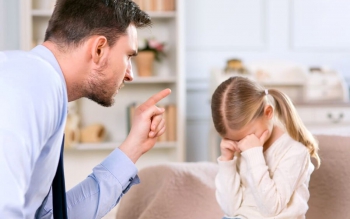 راهکار طلایی برای مقابله با بهانه گیری کودکان هنگام خرید