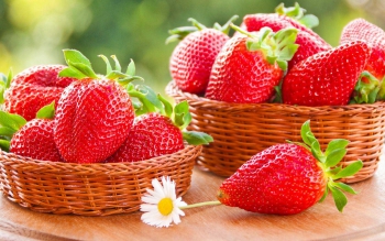 مزایای شگفت انگیزخوردن توت فرنگی