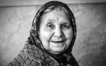 زنان سالمند «تنها» ۴ برابر مردان