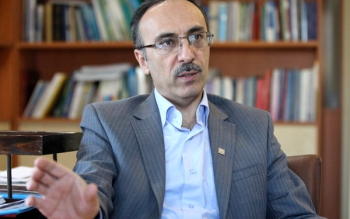 هشدار درباره ورود پیک جدیدی از اومیکرون در ایران/لزوم محدودیت در ارائه خدمات اجتماعی به افرادی که واکسیناسیون کامل را تزریق نکرده‌اند