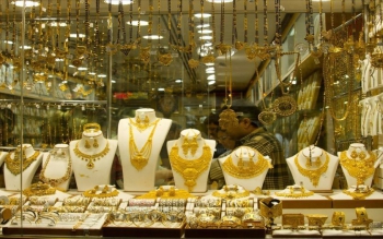 طلای ۱۴ میلیونی خریدار ندارد؛ عروس و دامادها هم به زور حلقه می خرند