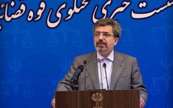 چهره‌های مشهور باید پول‌های تبلیغات کوروش کمپانی را به دولت بدهند/قایق‌های کوروش کمپانی در جزیره کیش توقیف شده است