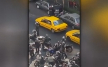 واکنش پلیس به تصاویر حاشیه ساز رفتار مأموران با یک زن هنگام بازداشت در ناآرامی ها