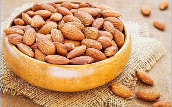 از 6 فایده مصرف روزانه بادام بیشتر بدانید