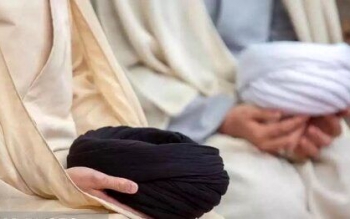 انتقاد احمد زیدآبادی از «پدیده عمامه  پرانی» / چرا روشنفکران هشدار نمی دهند؟