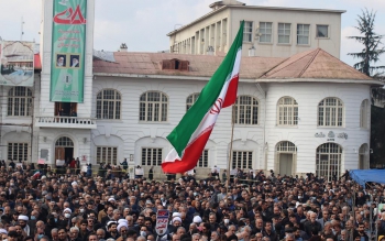 مراسم بزرگداشت هشتم و نهم دی در پیاده راه رشت برگزار شد/تصاویر