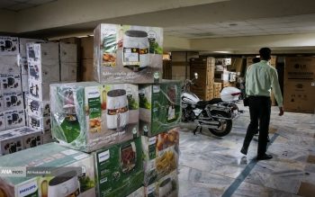 انبار لوازم خانگی قاچاق در رشت لو رفت