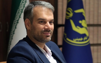 شعارنویسی ها بر دیوار سفارت انگلیس تکمیل کننده بازی زشت سفیر این کشور است