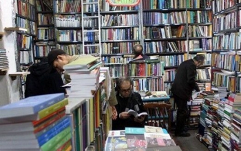 رکود مطلق فروش کتاب در پاییز امسال/بی رونقی گریبان کتاب‌فروشان را هم گرفت