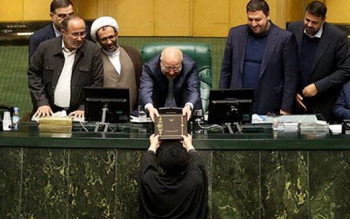 افقه: دولت مالیات را ۵۹ درصد بالا برد، حقوق کارمندان را ۲۰ درصد/ قدرت خرید کارمندان ۲۵ درصد کمتر می‌شود