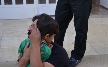 پلیس پسر ۴ ساله ی گمشده در بازار رشت را به خانواده اش رساند