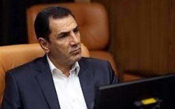 باقیمانده ی متناسب سازی را با جدیت پیگیری می کنیم/ عیدی امسال پولِ یک دست کت و شلوار هم نیست!