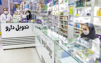 توضیح سازمان غذا و دارو درباره الزام کارکنان زن داروخانه‌ها به پوشیدن مقنعه مشکی