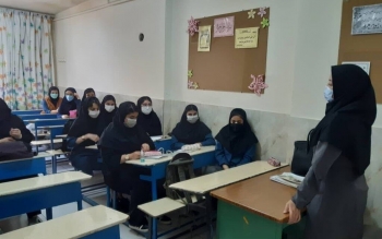 ۲خانم معلمِ نمونه ی گیلانی را بشناسیم
