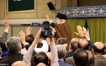 سرافراز وارد مجلس شدید، سرافراز خارج شوید