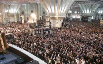  سعی دشمن این است که با به رخ کشیدن مشکلات معیشتی و تورم و گرانی، جوان ایرانی را ناامید کنند