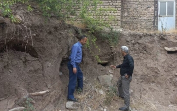 کشف ناگهانی گور باستانی در رودبار