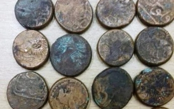 کشف۱۰ سکه تاریخی مسی «چین» در زابل