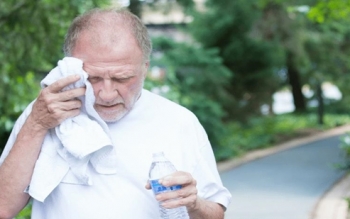 در زمان گرمازدگی این خوراکی ها و نوشیدنی ها را حتما مصرف کنید