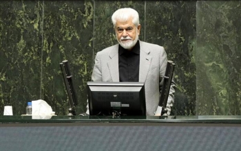 باید دعا کنیم که فرزندان مسئولان بیمار شوند تا برای رفع مشکلات دارویی مردم هم فکری کنند/ برخی از مردم هر ۶ ماه یک بار رنگ گوشت را نمی بینند