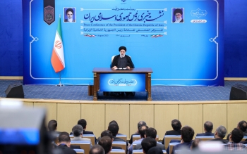 رییسی: رایگان شدن آب و برق و گاز خانواده های کم درآمد در برنامه دولت است