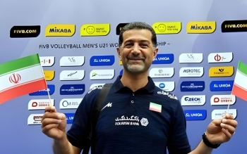 «عطایی» از سرمربیگری تیم ملی والیبال استعفا داد