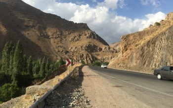 تردد در جاده کرج - چالوس فقط برای افراد محلی میسر است