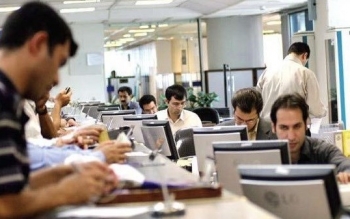 افزایش چراغ خاموش حقوق کارمندان دولت