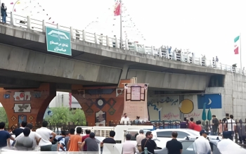  پلیس جلوی خودکشی دختر ۲۳ ساله از پل جانبازان رشت را گرفت
