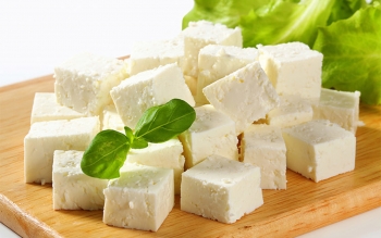 یک سوال مهم ؛ اگر هر روز پنیر بخوریم چه اتفاقی برایمان می افتد؟