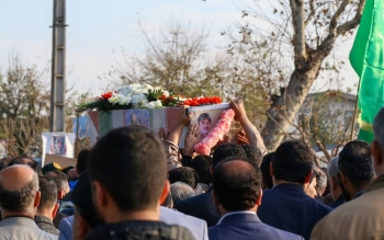 گزارش تصویری تشییع پیکر مدافع حرم محمدرضا یعقوبی ۷سال بعد از شهادت در رشت 