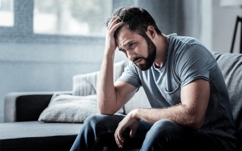 افرادی که در ذهن‌شان با کسی دعوا می‌کنند دیوانه‌اند؟