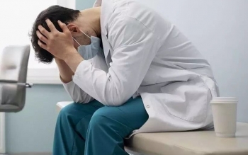 ۳۰ درصد دستیاران پزشکی به خودکشی فکر می‌کنند