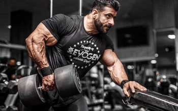 هادی چوپان قهرمان آرنولد کلاسیک شد+ عکس