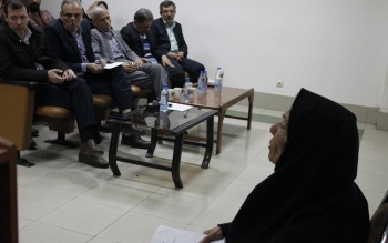 اقدس تسلیمی دانشجوی ۸۱ ساله دانشگاه تربیت مدرس از رساله دکتری خود دفاع کرد/عکس و فیلم