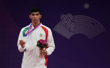 آرین سلیمی مسافر پاریس شد
