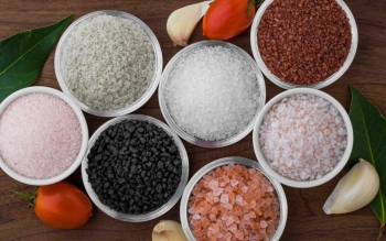 اگر غذای شور دوست دارید، پوکی استخوان در کمین شماست